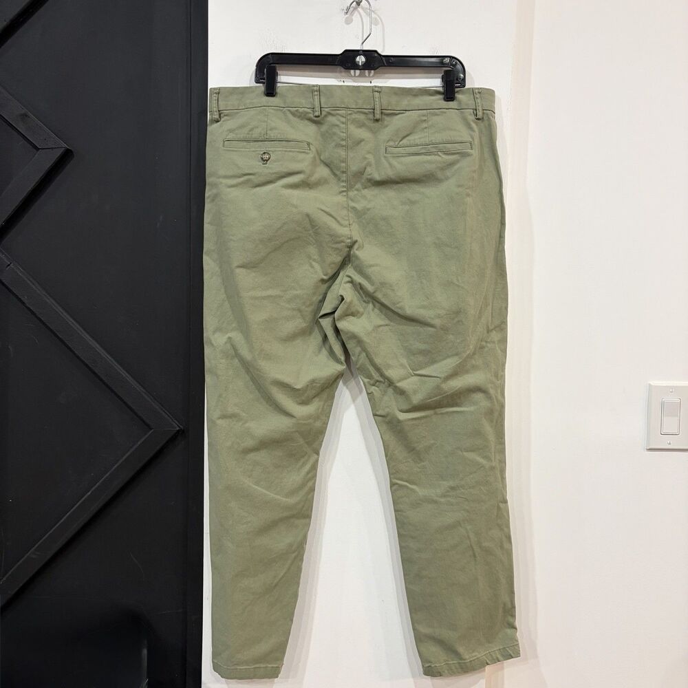 Old Navy Green Slim Fit Built In Flex Chino Pants 38 x 30 - Picture 5 of 5
